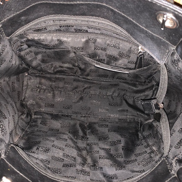 Michael Kors Purse - Picture 5 of 6